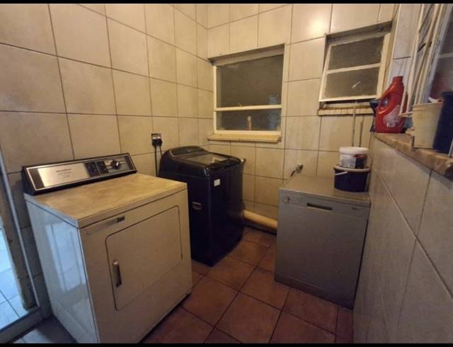4 BEDROOM HOUSE FOR SALE IN BRENTHURST